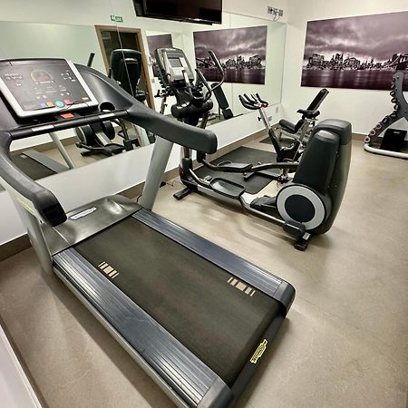 Urban A+++ Hotel Tres Cantos Ngoại thất bức ảnh