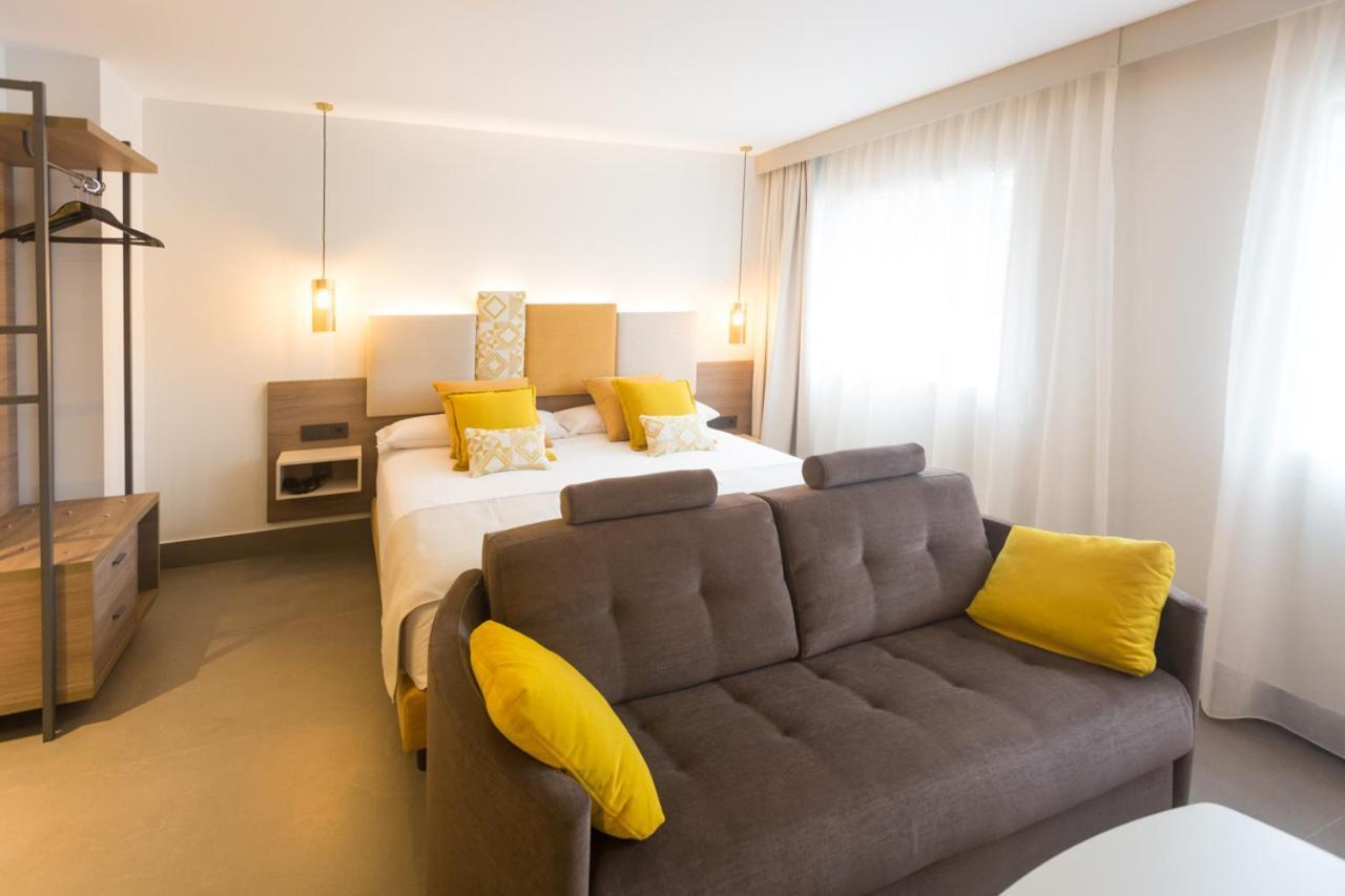 Urban A+++ Hotel Tres Cantos Ngoại thất bức ảnh