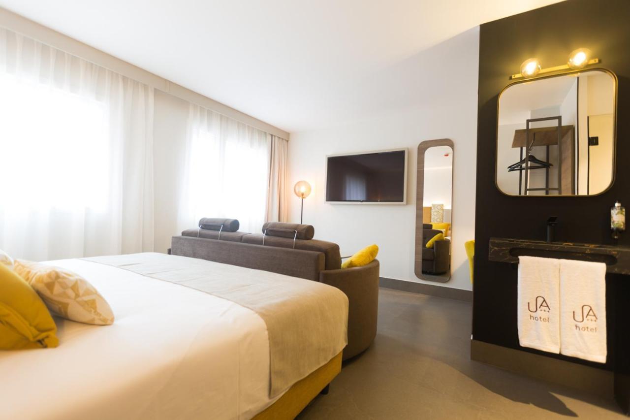 Urban A+++ Hotel Tres Cantos Ngoại thất bức ảnh