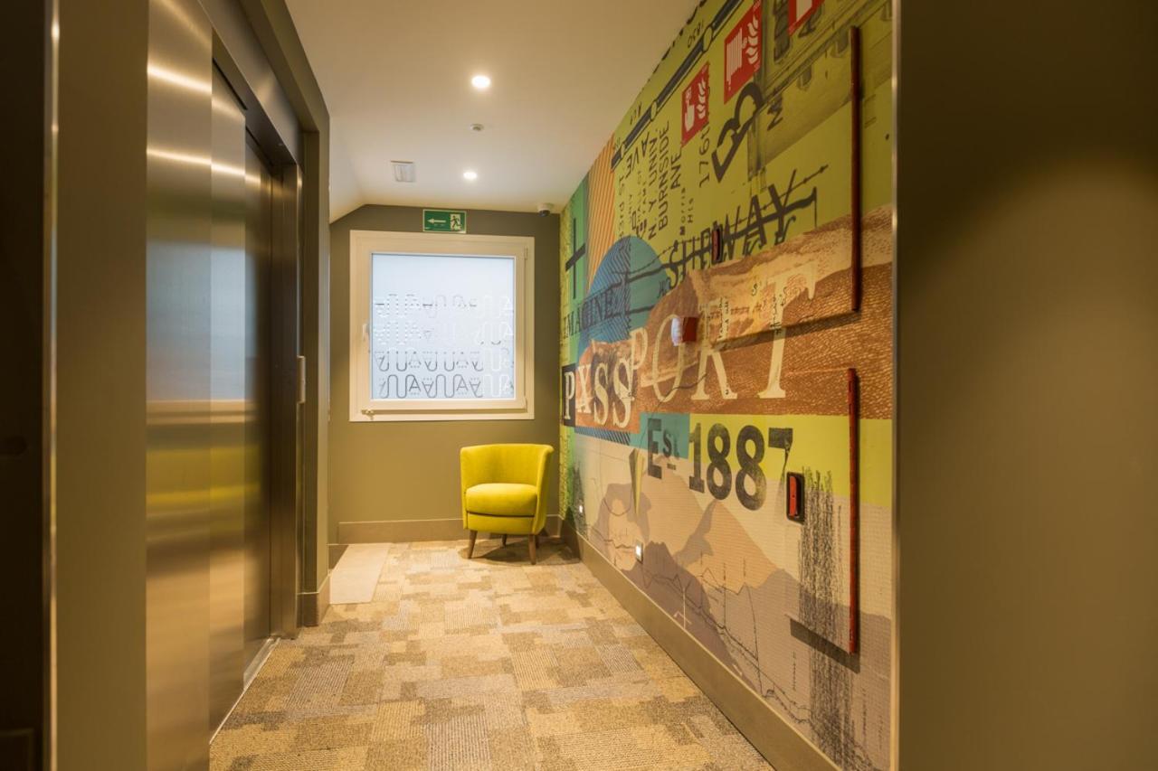 Urban A+++ Hotel Tres Cantos Ngoại thất bức ảnh