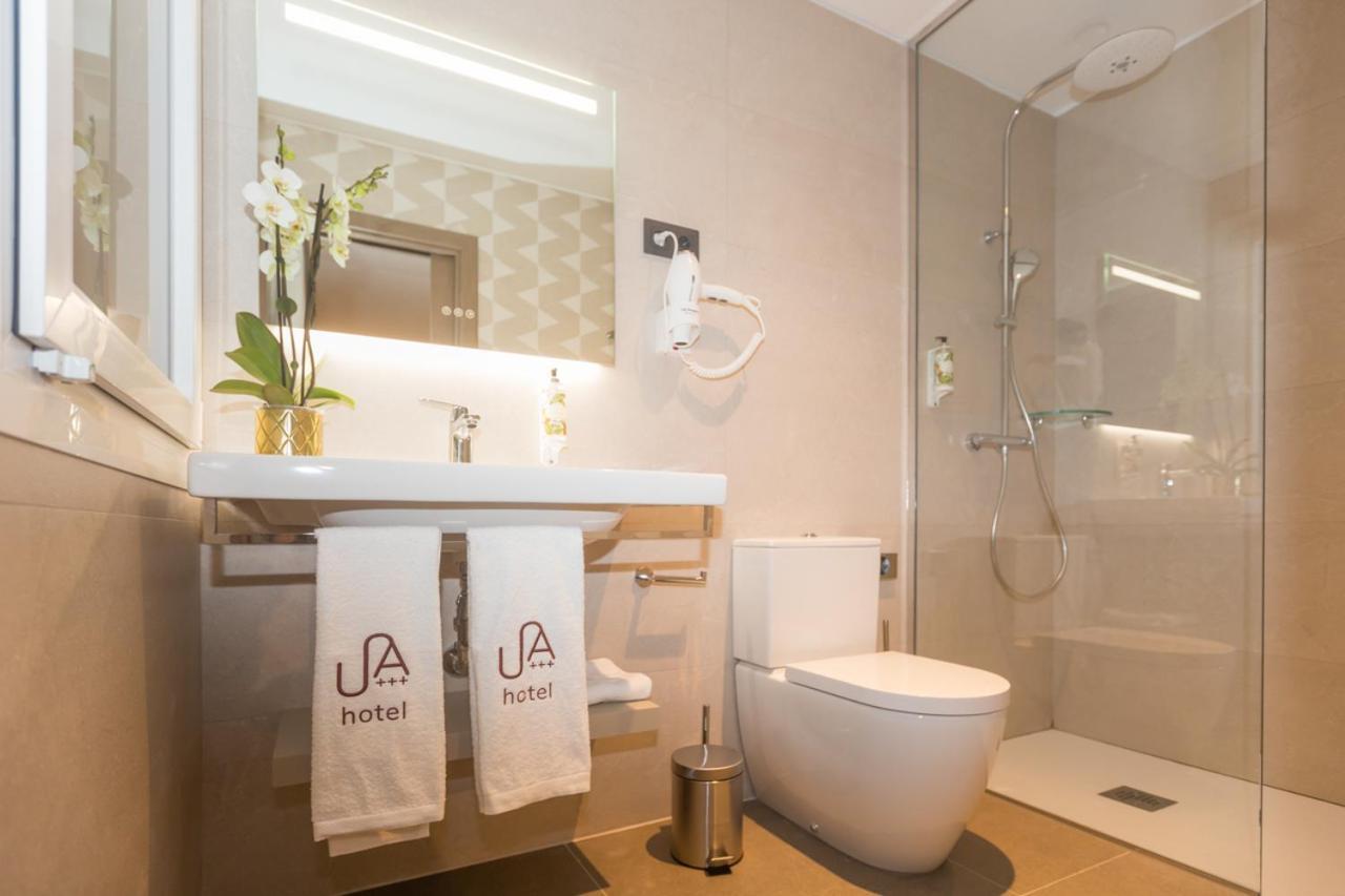 Urban A+++ Hotel Tres Cantos Ngoại thất bức ảnh